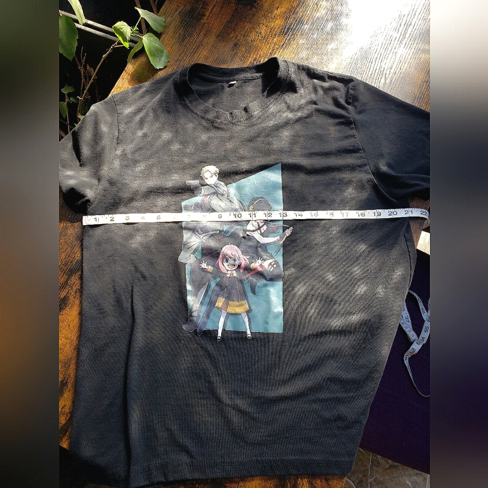 Spy Family , Anime Men M T Shirt, Graphic Print, Used Good